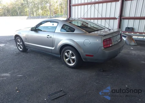 2009 Ford Mustang V6/V6 Premium from USA, damaged, VIN 1ZVHT80N195133075